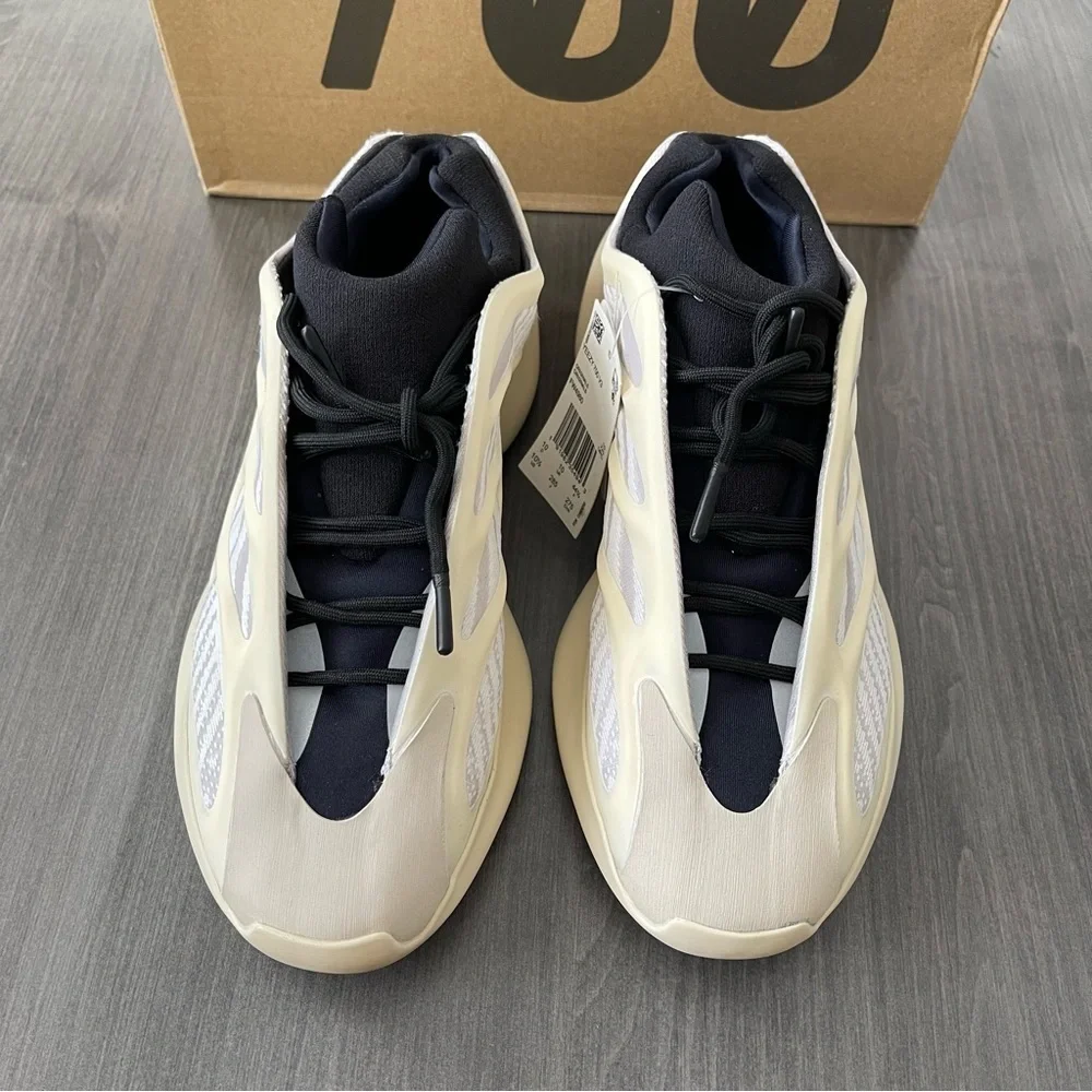 Adidas Yeezy 700 V3 Azael men sneakers size 10.5 NWT